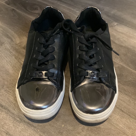 Michael Kors platform sneakers (size 2, womans 4) - Picture 3 of 3